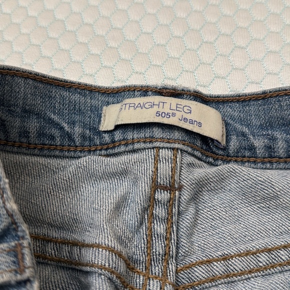 Levi’s - Picture 6 of 7